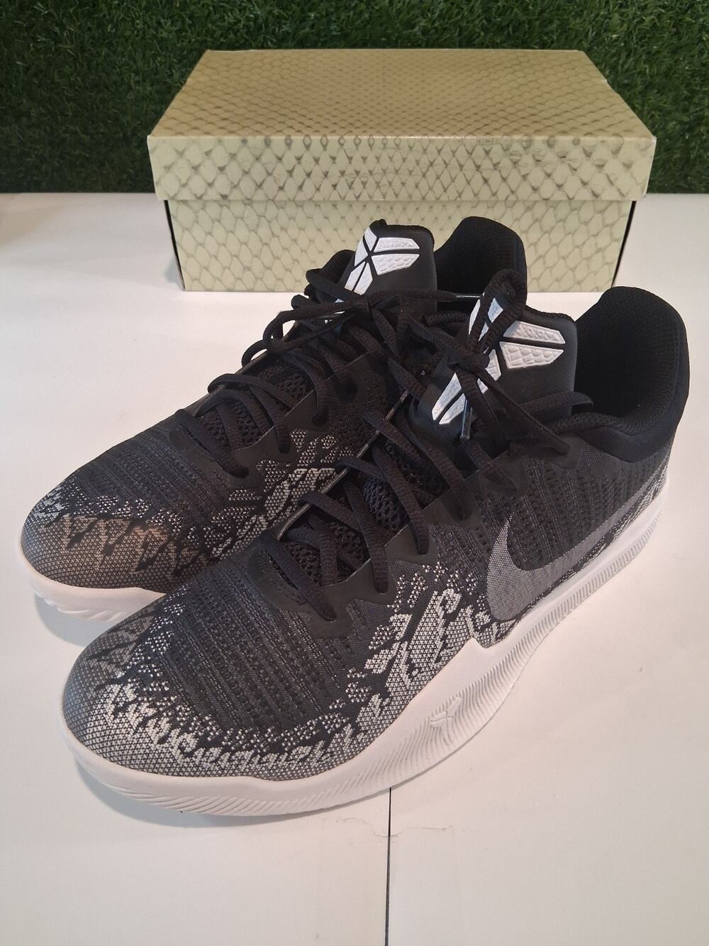Nike Mamba Rage Anthracite Black White 908972-001 Kobe Bryant Men Size 10.5